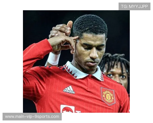 曼联中场新星崭露头角,球队未来可期